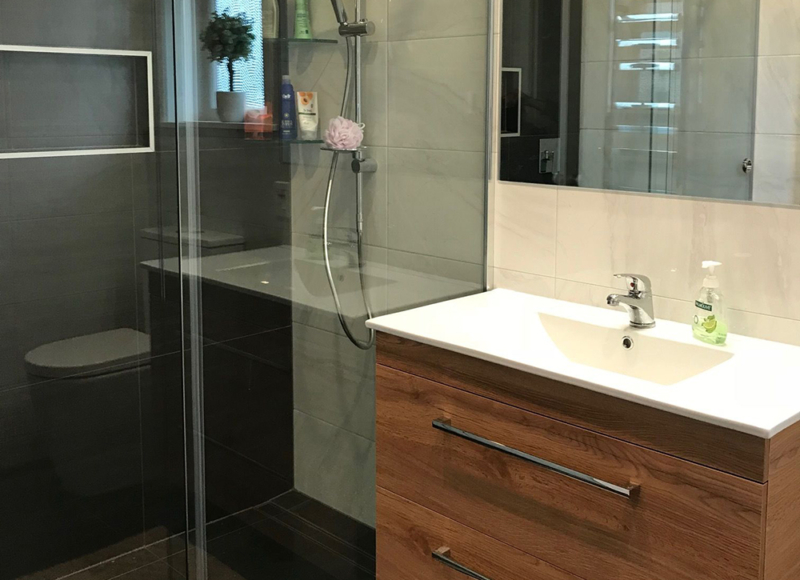 renovated-south-auckland-main-bathroom